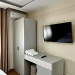Sky View & Restaurant Hotel Kukes