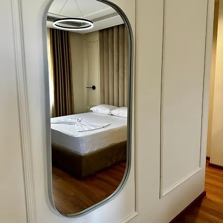 Sky View & Restaurant Hotel *