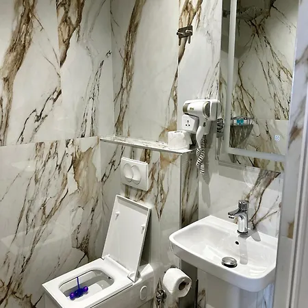 Sky View & Restaurant Hotel Kukes