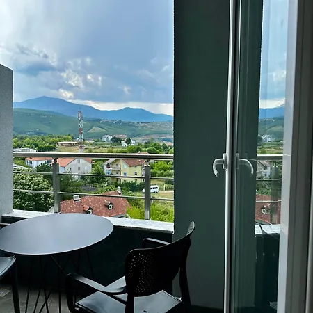 Sky View & Restaurant Hotel *