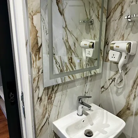 Sky View & Restaurant Kukes