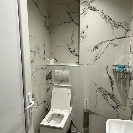 فندق Sky View & Restaurant